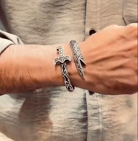 Zulfiqar Karra / bracelet